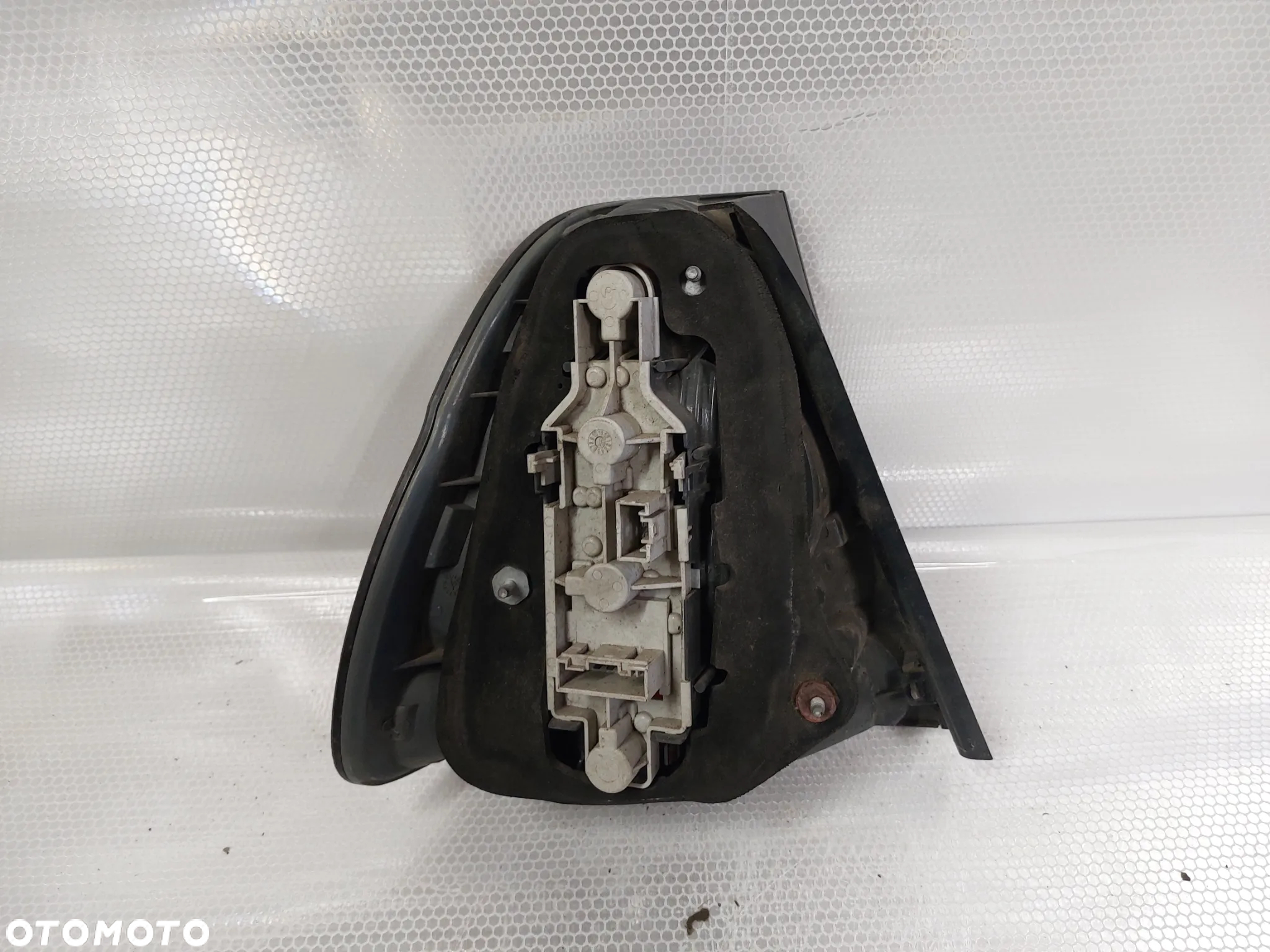 .  LAMPA TYL TYLNA PRAWA BMW E46 COMPACT !USZKODZONA! - 2