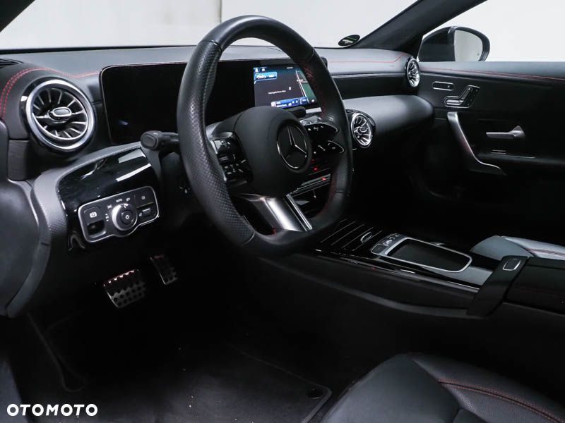 Mercedes-Benz CLA 220 4Matic 8G-DCT Edition AMG Line - 8