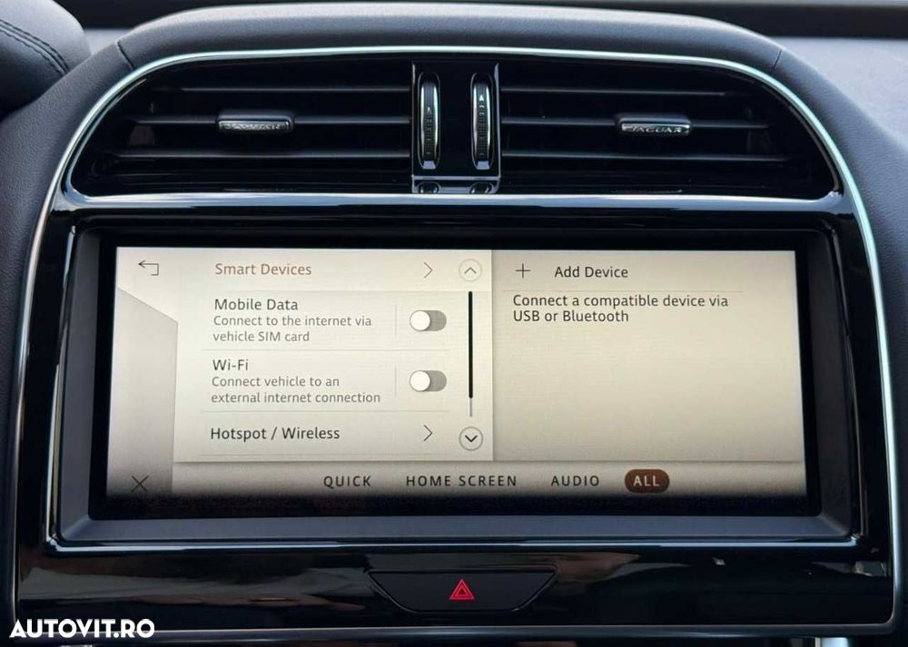 Jaguar XE D200 RWD MHEV R-Dynamic S - 30