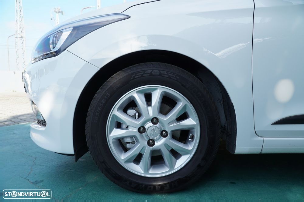 Hyundai i20 1.2 Blue Comfort+Pack Look+JLL16 - 7