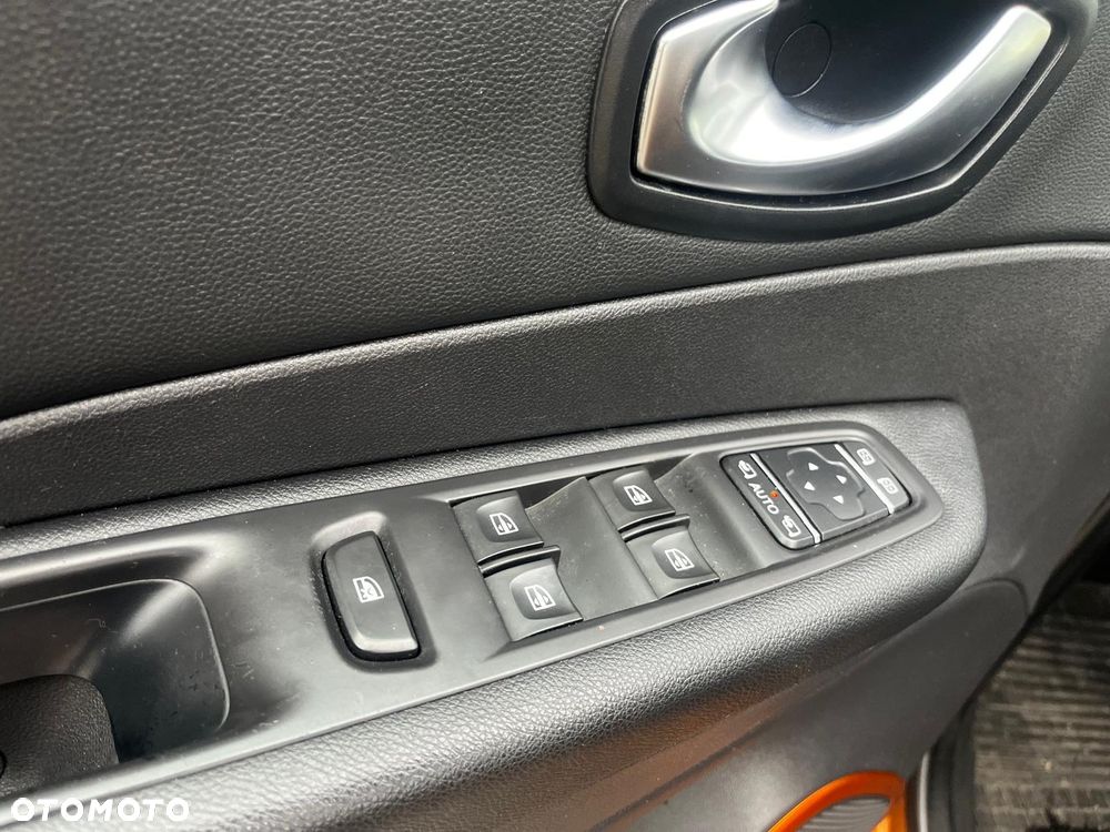 Renault Captur - 19