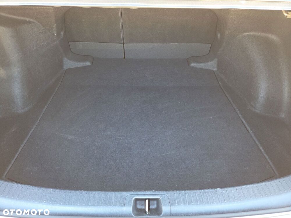 Toyota Corolla - 15