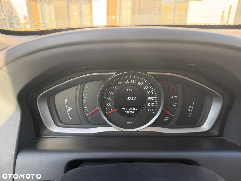 Volvo XC 60 D4 Momentum - 14