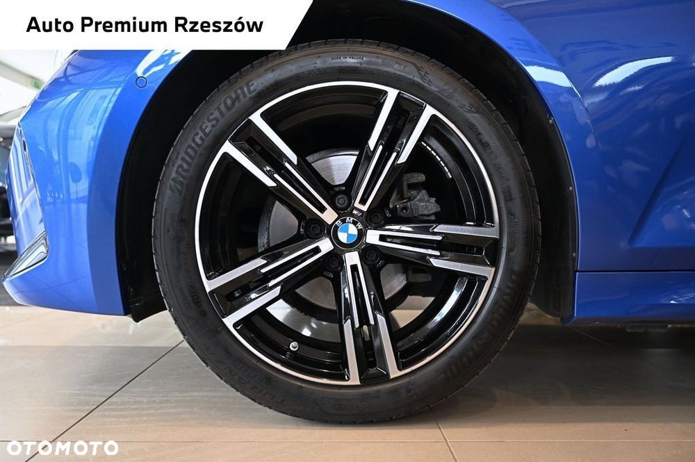 BMW Seria 3 318i - 22
