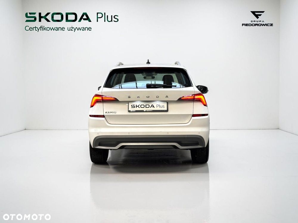 Skoda Kamiq 1.0 TSI Style DSG - 8