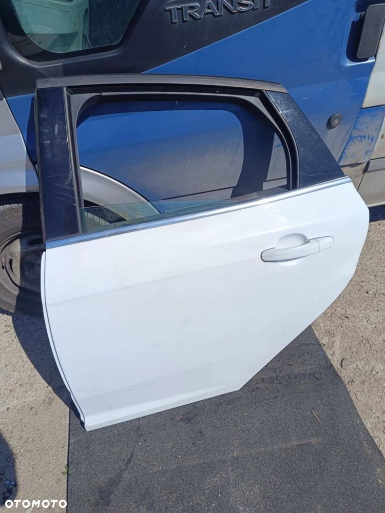 drzwi lewy tył ford focus mk3 hb kolor biały - 1