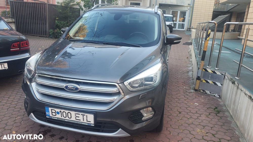 Ford Kuga - 2