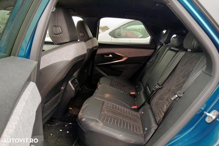 Dezmembrez Peugeot 3008 3 [2023 - 2026] Crossover e-3008 73 kWh (213 - 6
