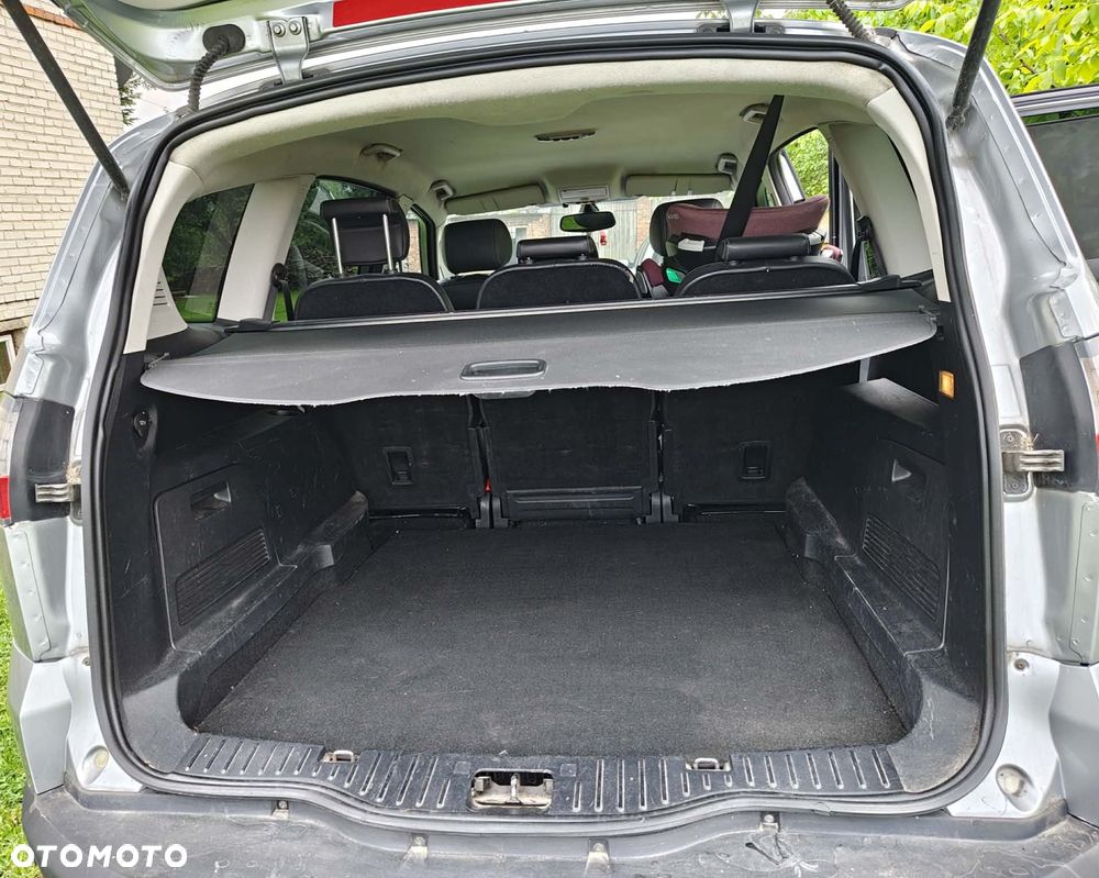Ford S-Max - 7
