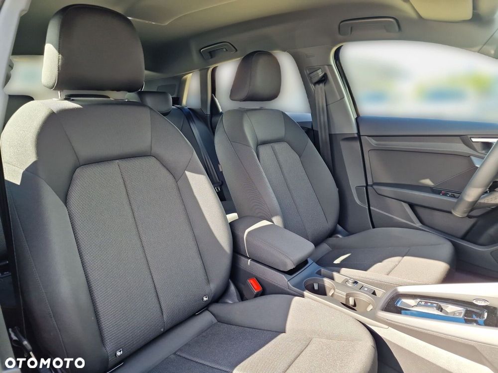 Audi A3 Sportback 30 TFSI mHEV S tronic - 23