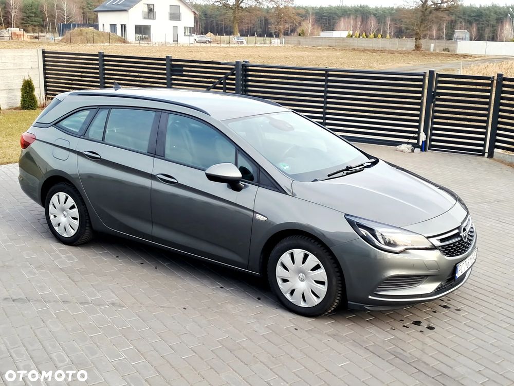 Opel Astra 1.6 CDTI Enjoy - 1