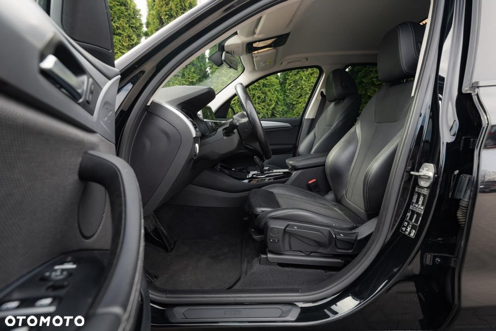 BMW X3 xDrive20d - 13