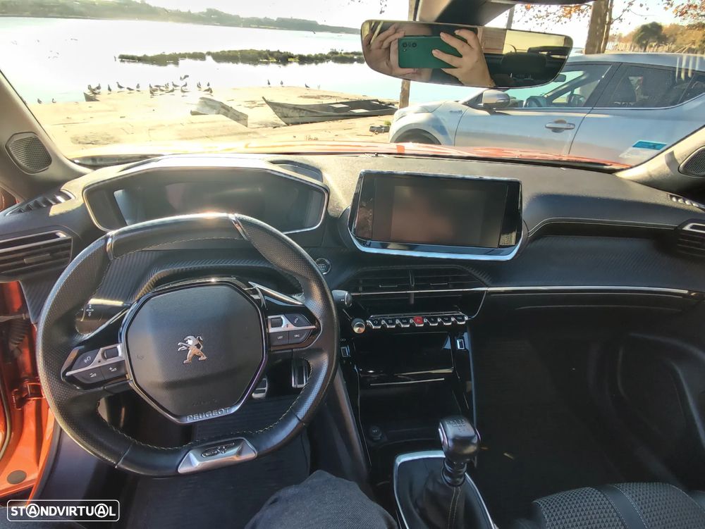 Peugeot 2008 1.2 PureTech GT Line - 31