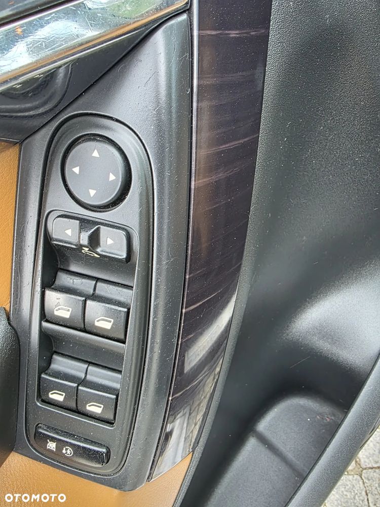 Citroën C4 Grand Picasso 2.0 HDi Equilibre Navi Exclusive MCP - 35