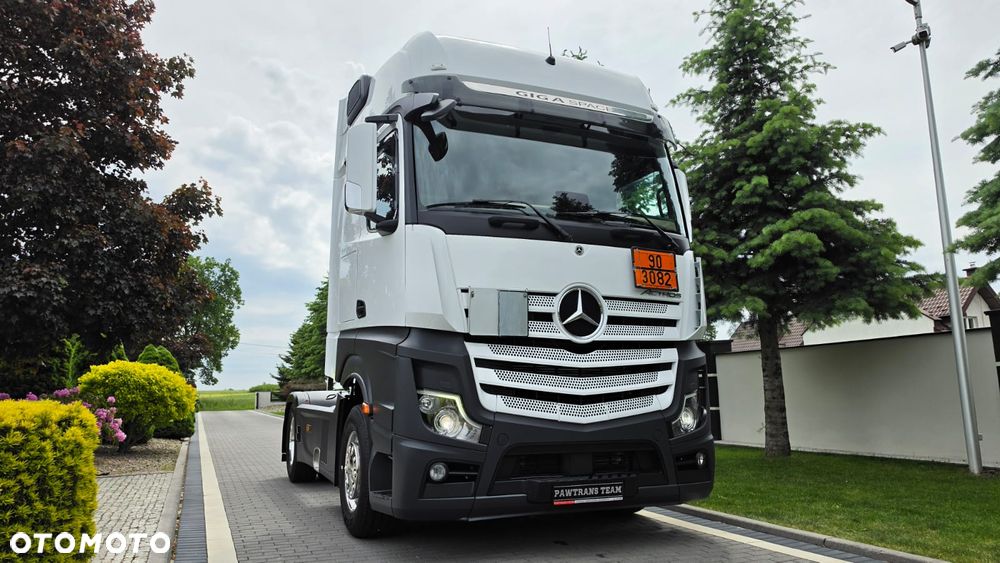 Mercedes-Benz ///ACTROS///MP5///1845/// 2021///PEŁNY ADR///GIGA SPACE CAB///SALONKA///XENON///ZABUDOWY MIĘDZYOSIOWE///KLIMATYZACJA POSTOJOWA///LEDY///VIRTUAL  COCPIT///STAN BARDZO DOBRY - 9