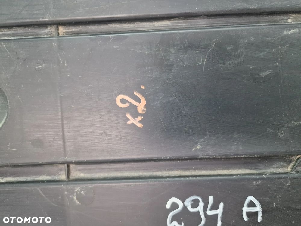 SKODA OCTAVIA 3 III / VW SPORTSVAN LEWA / PRAWA OSŁONA PODWOZIA , NR 5Q0825202S / 5Q0825201S , NR AUKCJI NSŁ294 - 5