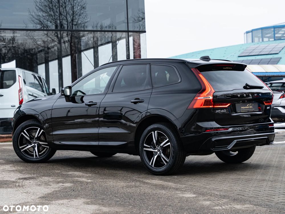 Volvo XC 60 B4 D AWD Plus Dark - 10