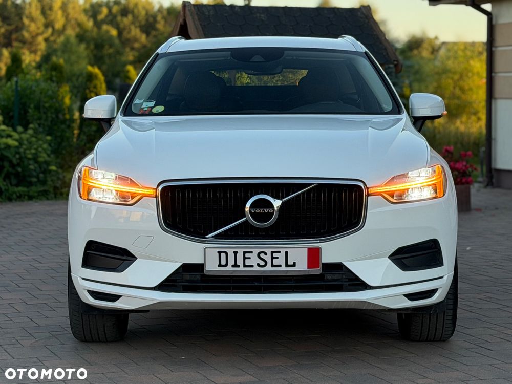Volvo XC 60 B5 D AWD Geartronic Momentum Pro - 4