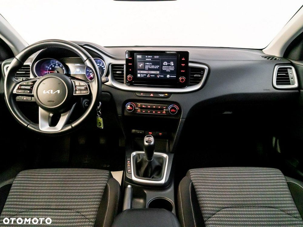 Kia XCeed 1.5 T-GDI M - 19