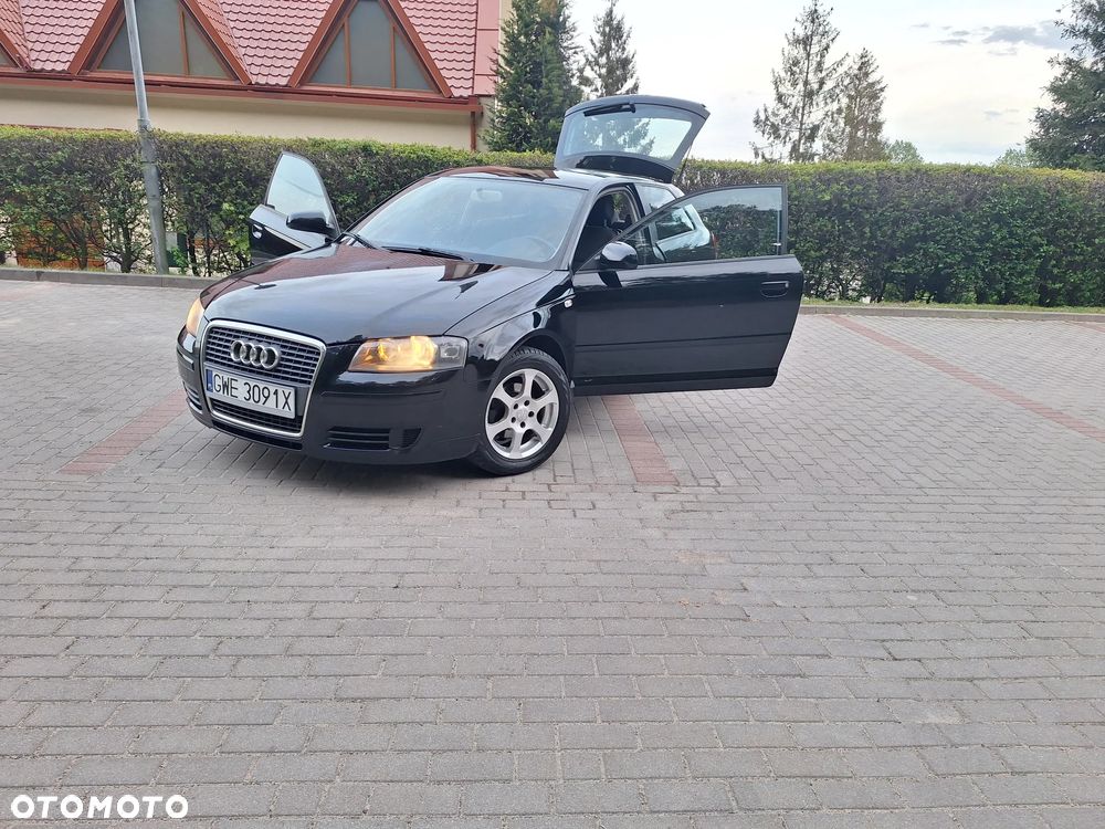 Audi A3 3-drzwiowe 1.6 Ambiente - 1