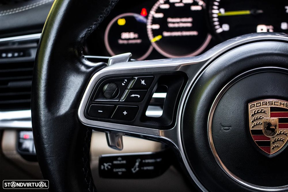 Porsche Panamera 4 E-Hybrid - 14