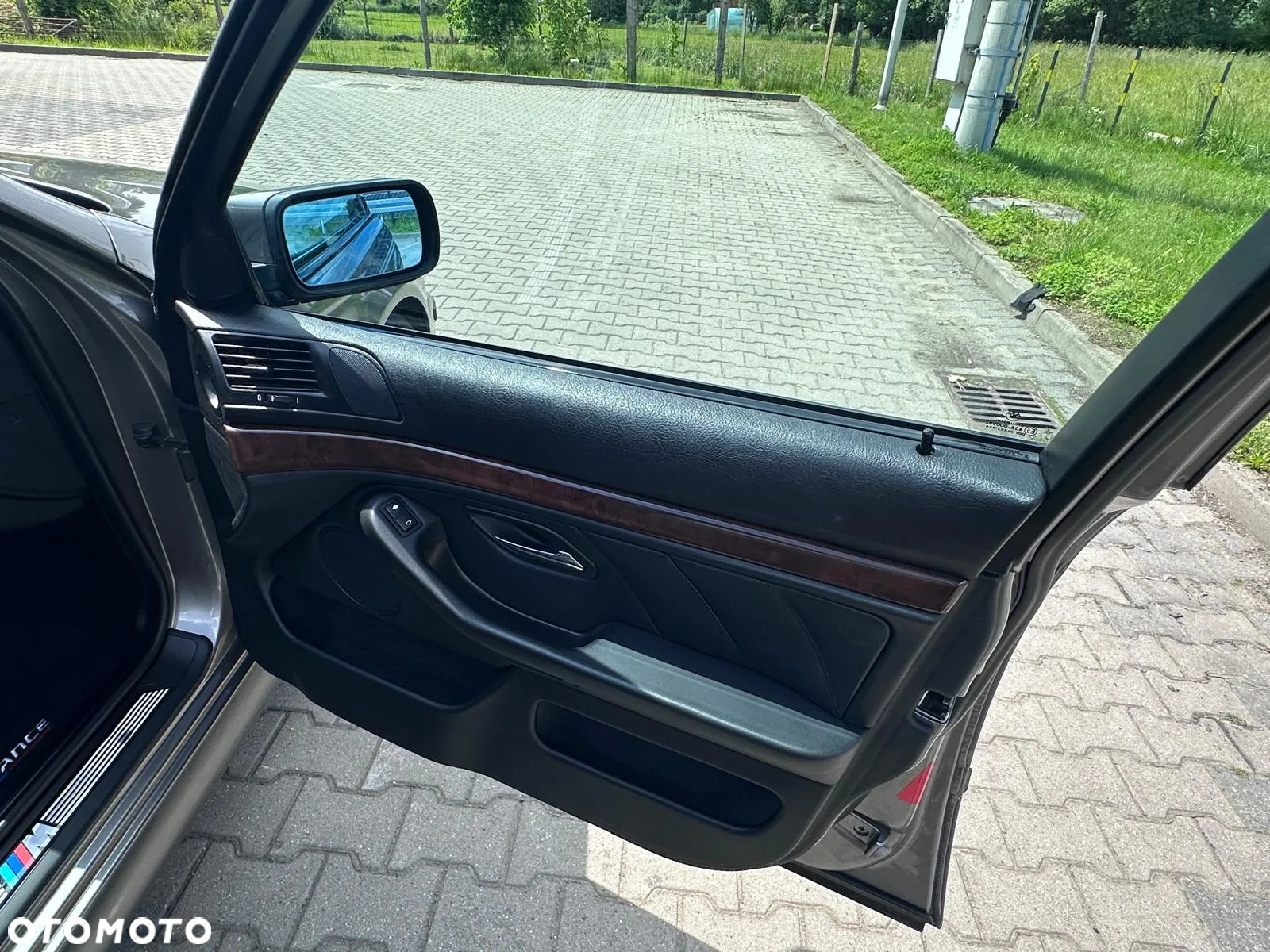 BMW Seria 5 540i - 16