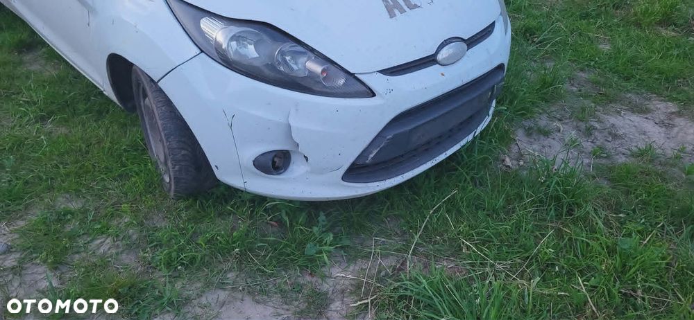 Ford Fiesta - 2