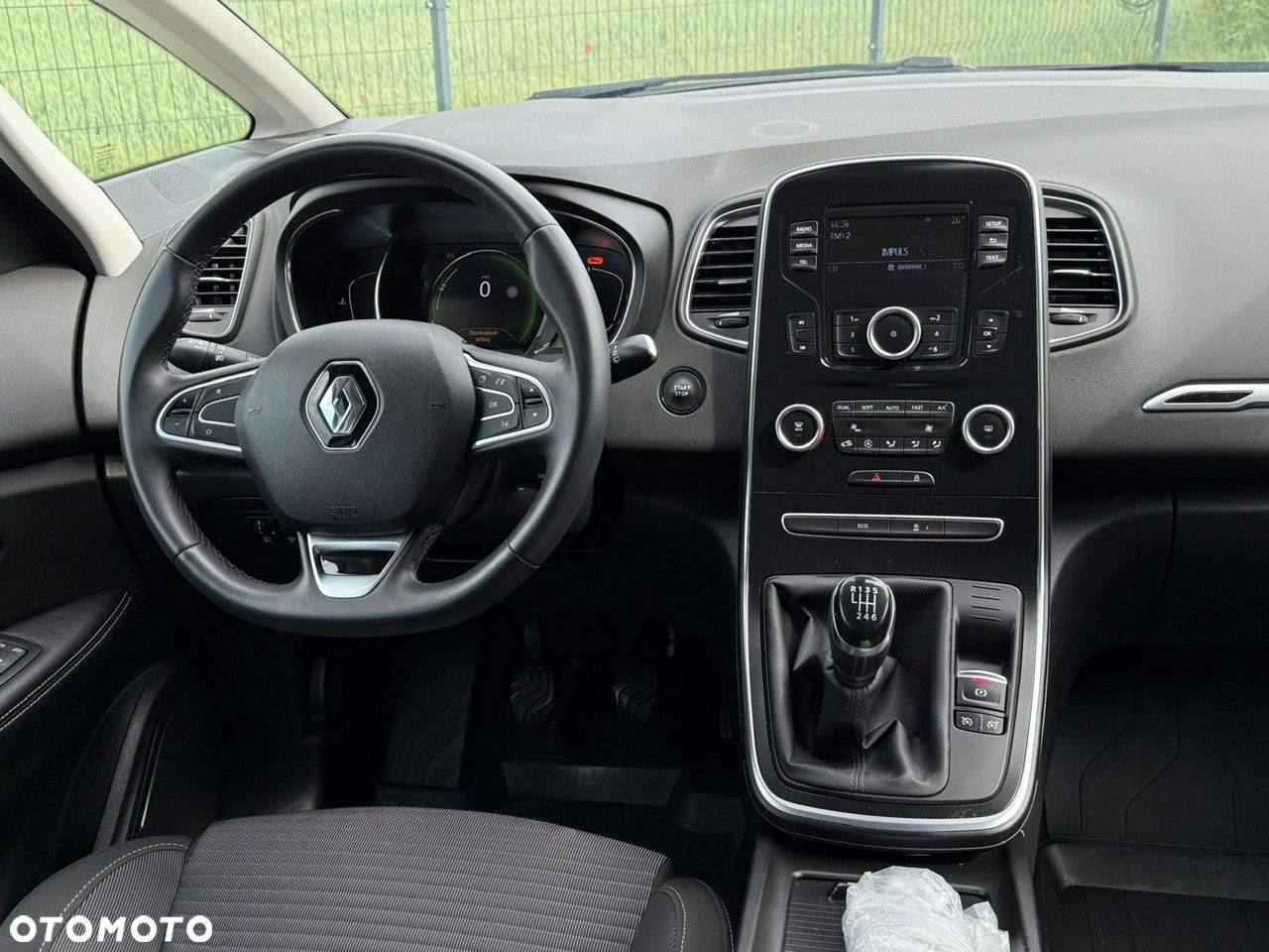 Renault Grand Scenic ENERGY TCe 115 LIMITED - 17