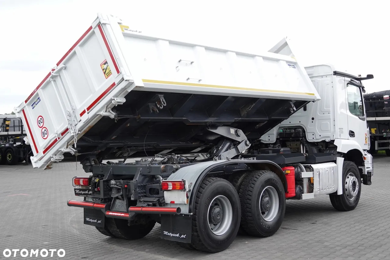 Mercedes-Benz AROCS 3346 / 6x4 / WYWROTKA 2 STRONNA / HYDROBURTA / BORDMATIC  / VIRTUAL / EURO 6 / 2020 R / SPROWADZONY - 8