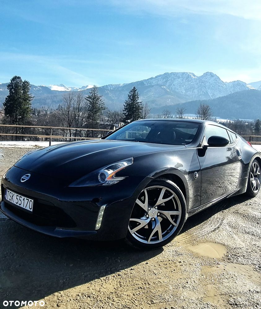 Nissan 370 Z - 1