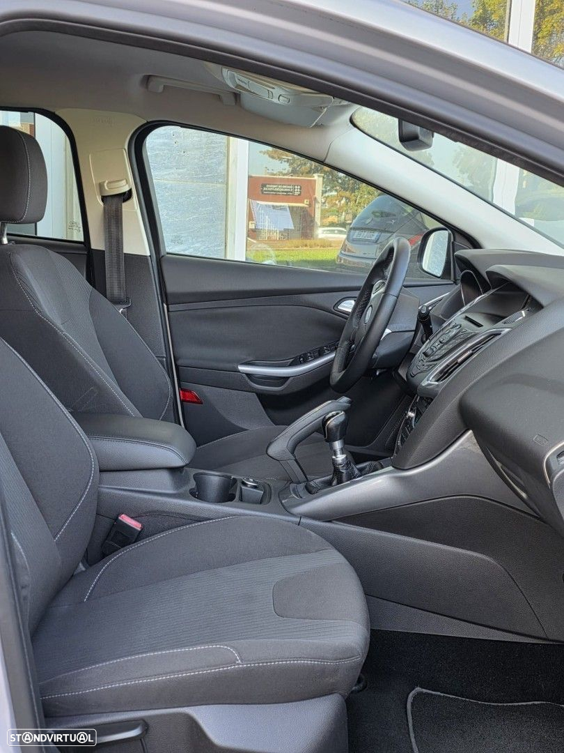 Ford Focus SW 1.6 TDCi Titanium Best - 19