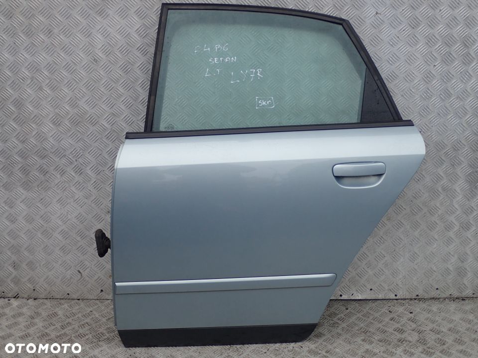 DRZWI LEWY TYŁ AUDI A4 B6 LY7R RADOM - 1