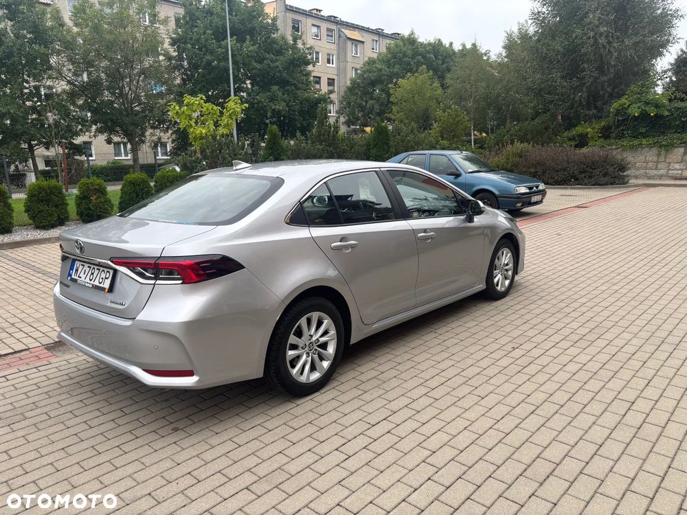 Toyota Corolla 1.8 Hybrid Comfort - 13