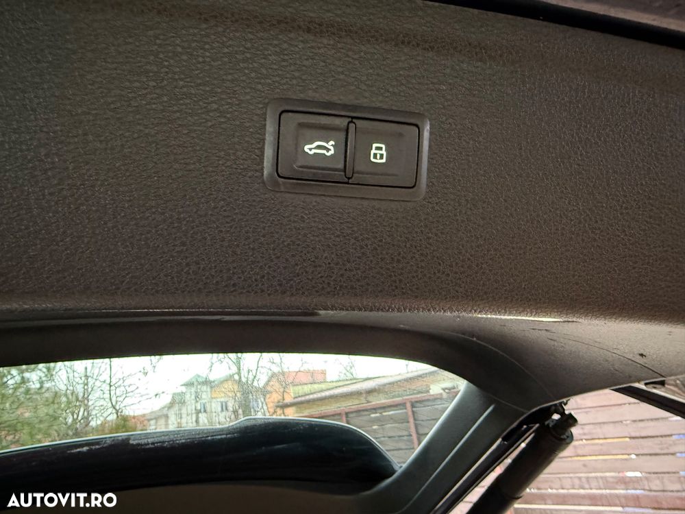 Audi Q5 2.0 40 TDI quattro S tronic Design - 9