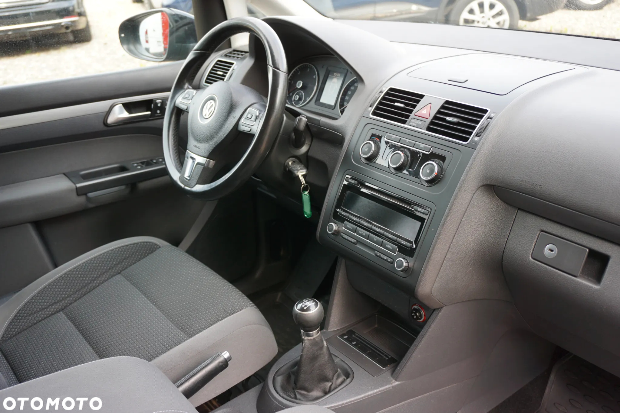 Volkswagen Touran 1.6 TDI DPF Trendline - 17