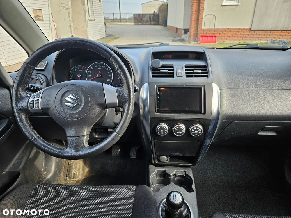 Suzuki SX4 - 17