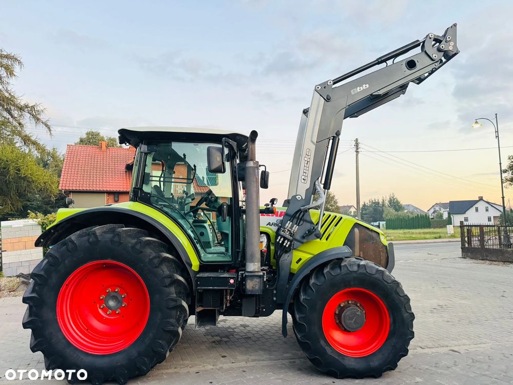 Claas ARION 620 - 5
