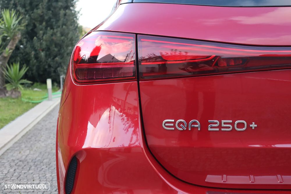 Mercedes-Benz EQA 250+ AMG Line - 8