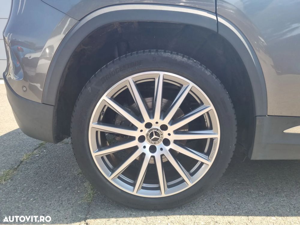 Mercedes-Benz GLA - 14