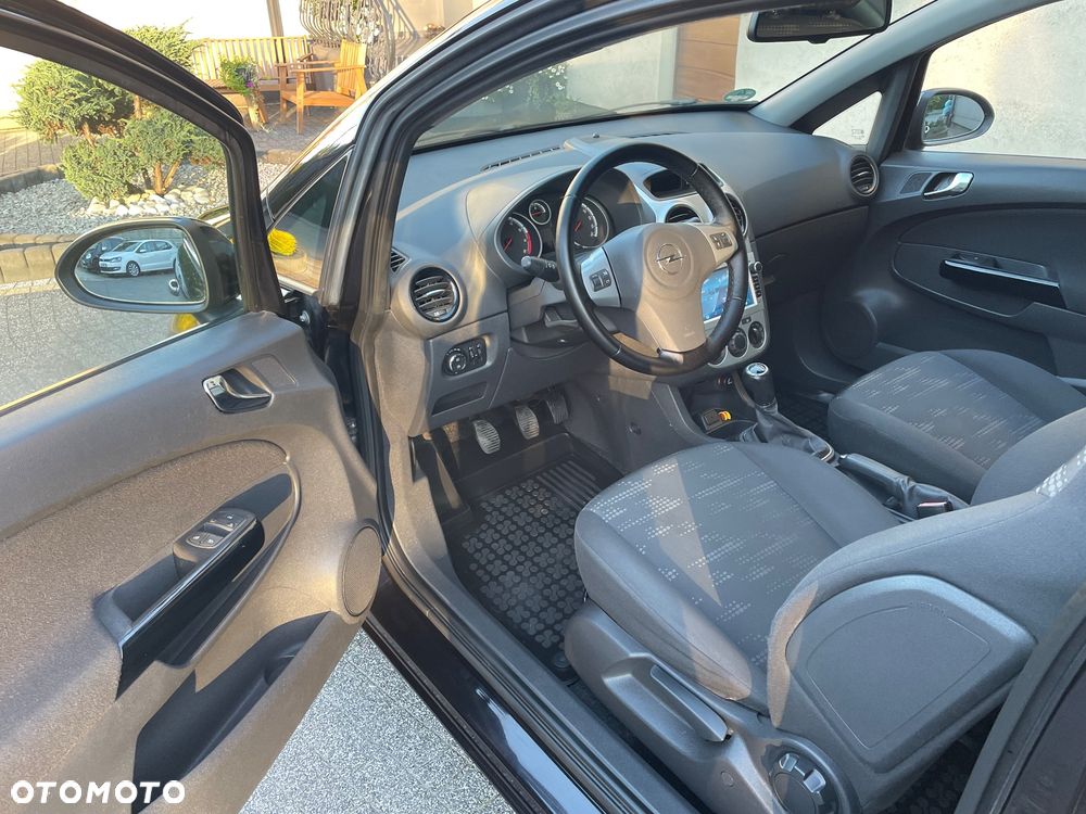 Opel Corsa 1.4 16V Navi - 24