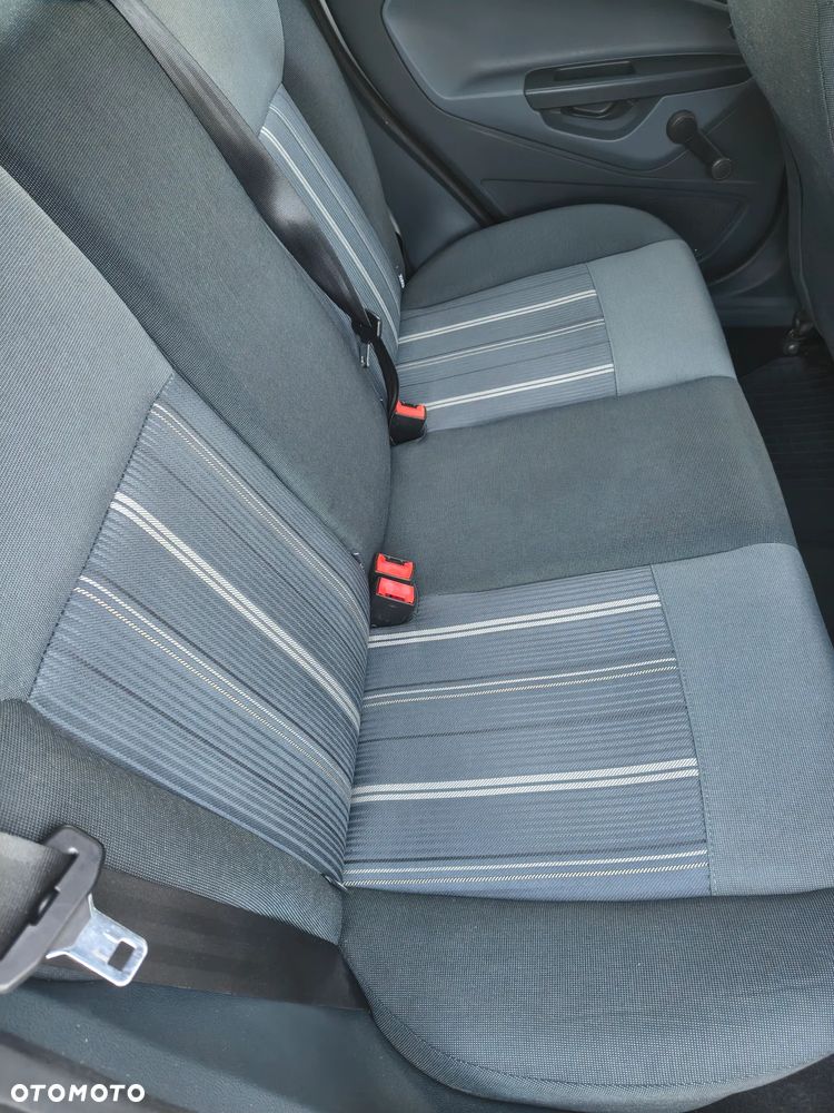 Ford Fiesta 1.25 Ambiente - 6