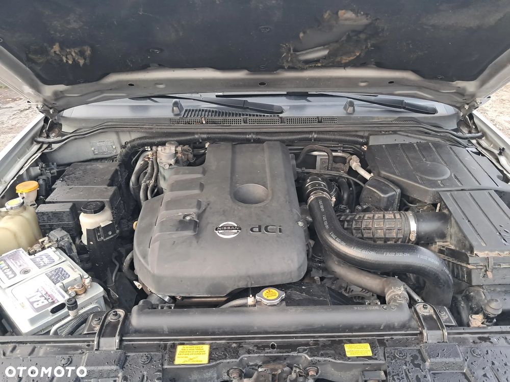 Nissan Pathfinder 2.5 DCi Comfort / XE - 19