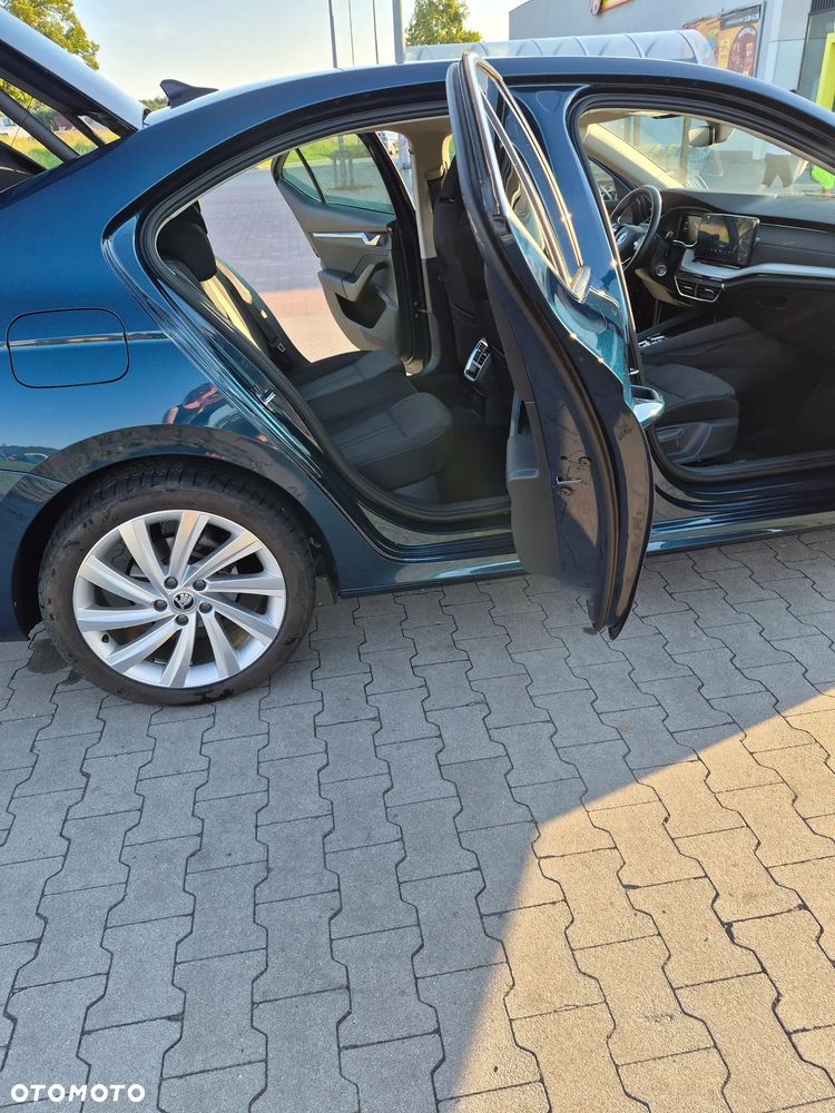 Skoda Octavia 2.0 TDI Style DSG - 17