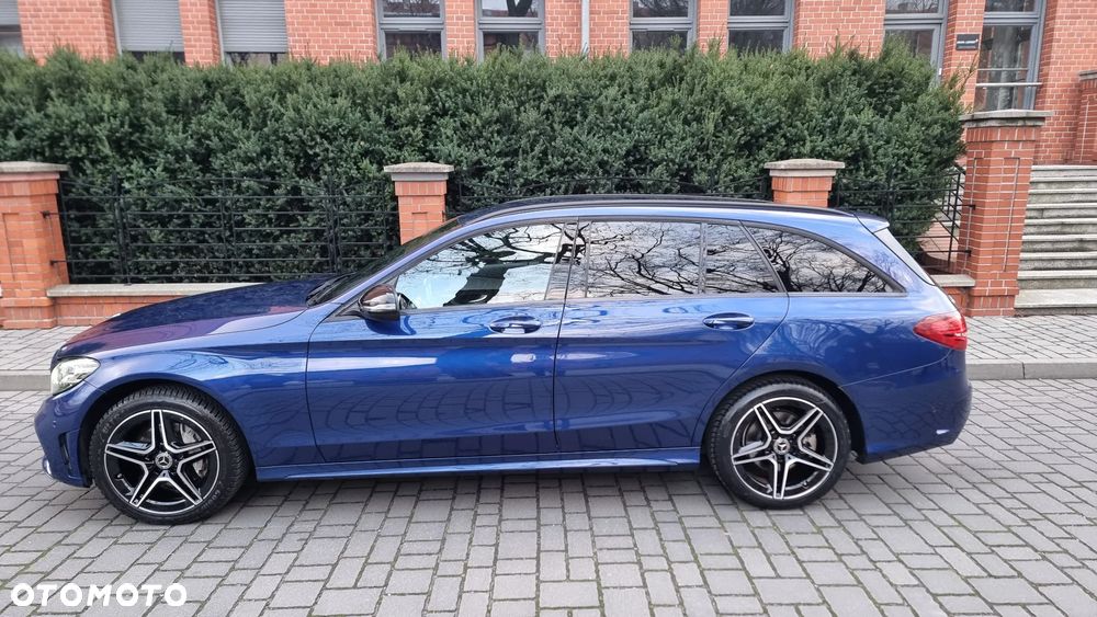 Mercedes-Benz Klasa C 220 d 4MATIC 9G-TRONIC - 2