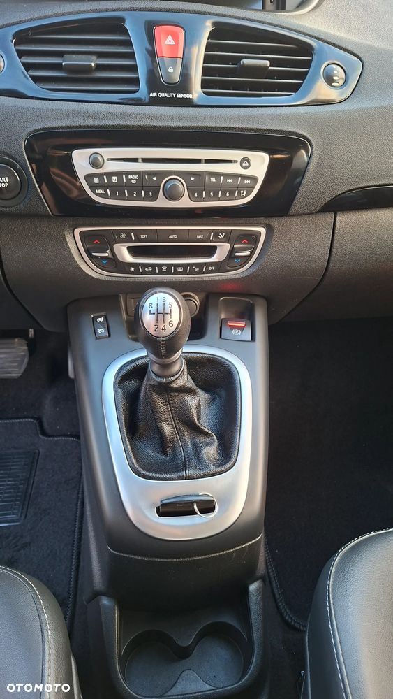 Renault Scenic 1.4 16V TCE Bose Edition - 14