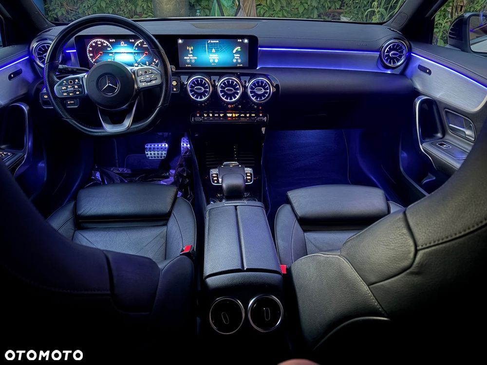 Mercedes-Benz Klasa A 220 4-Matic 7G-DCT - 18