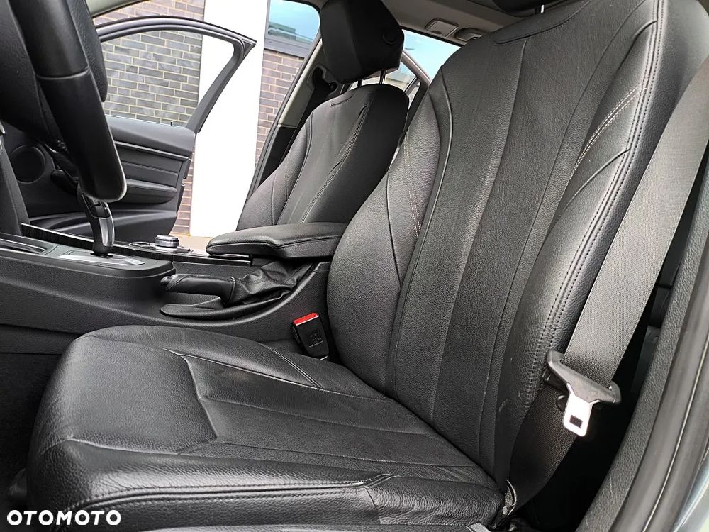 BMW Seria 3 330d Luxury Line - 20