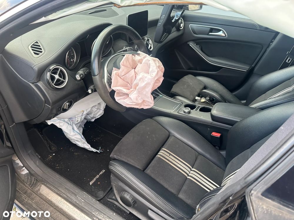 Mercedes-Benz CLA 200 d 4-Matic - 9