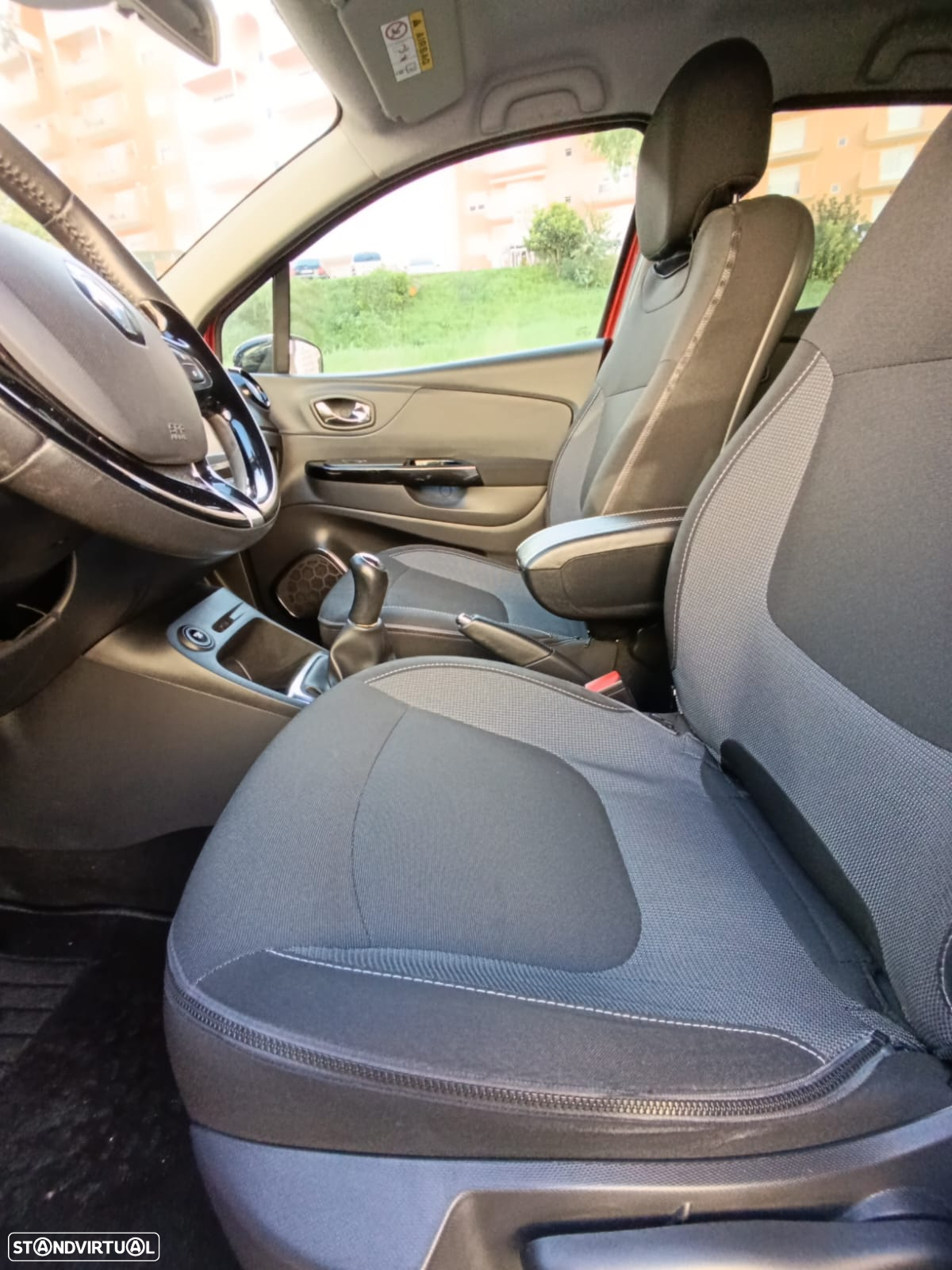 Renault Captur 0.9 TCE Exclusive - 13