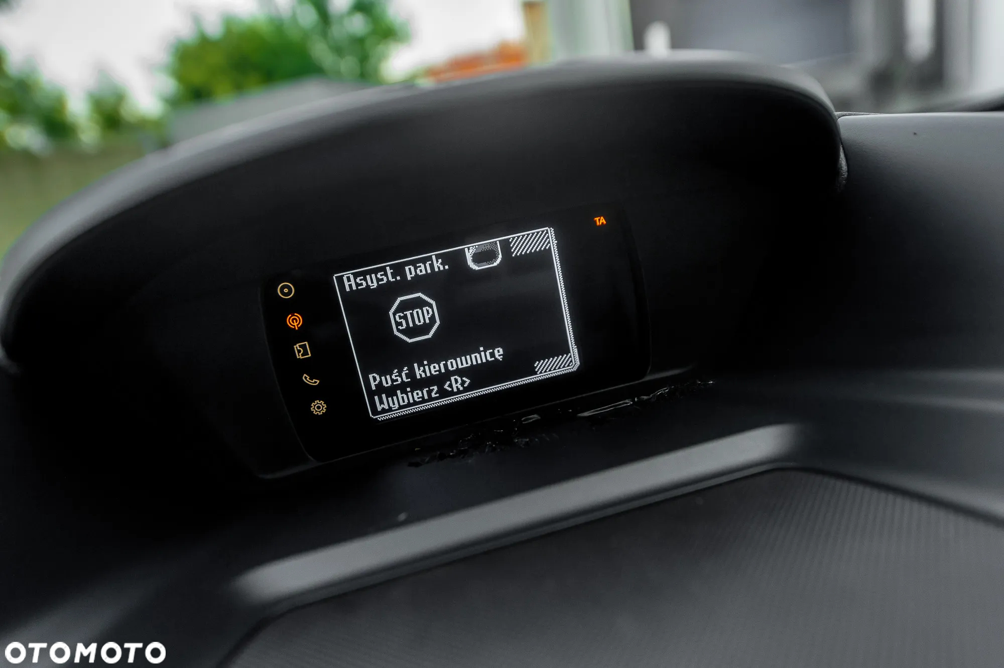 Ford Grand C-MAX - 23